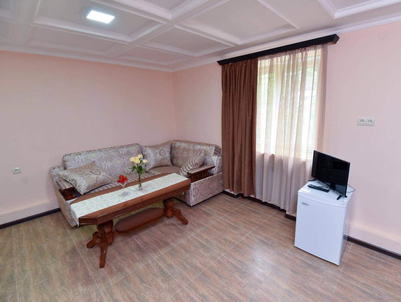 Old City Hotel Alaverdi Ngoại thất bức ảnh