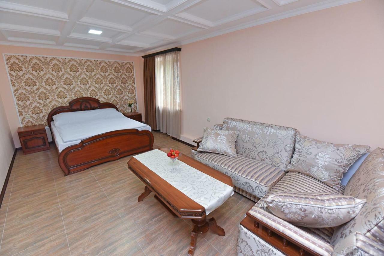 Old City Hotel Alaverdi Ngoại thất bức ảnh